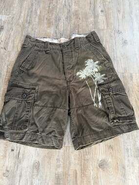 Hollister California Men's Vintage Cargo Shorts Brown Palm Tree Graphic Size 32